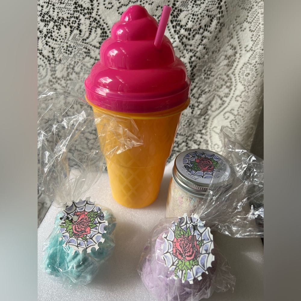 MIXED FIZZIES Cup!  LAVENDER BATH BOMBS EUCALYPTUS, TEATREE OIL SINK/BATH BOMB - Picture 2 of 12